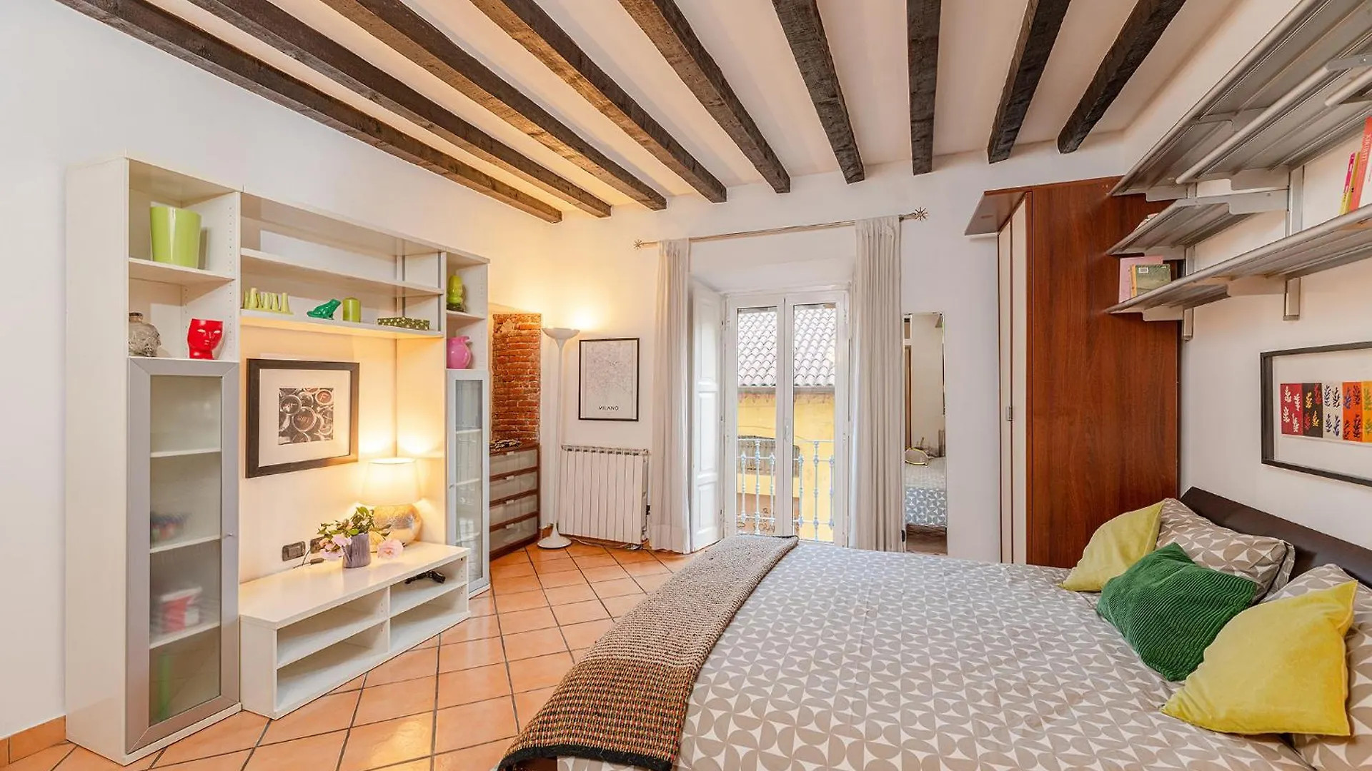 Apartment Comfort In Navigli Area Milan Italy